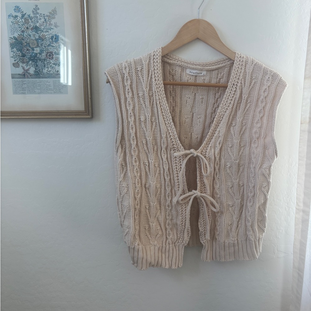 Neuflora Ivy Sweater Tie Vest